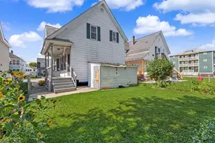 133 Crawford St, Lowell, MA 01854 - Photo 35