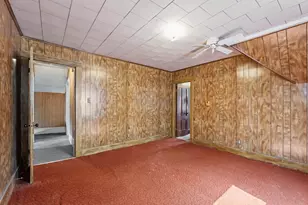 133 Crawford St, Lowell, MA 01854 - Photo 21