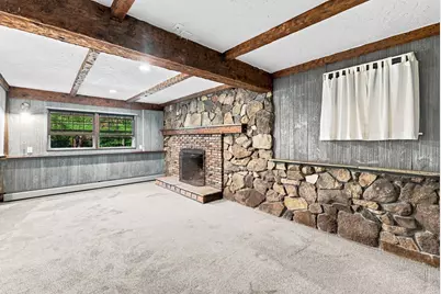 636 Highland St, Holliston, MA 01746 - Photo 5