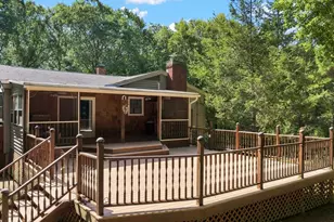 636 Highland St, Holliston, MA 01746 - Photo 3