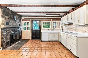 636 Highland St, Holliston, MA 01746 - Photo 23