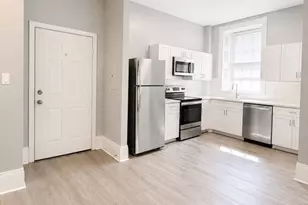 1049 Pleasant St, New Bedford, MA 02740 - Photo 15