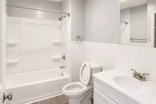 1049 Pleasant St, New Bedford, MA 02740 - Photo 29