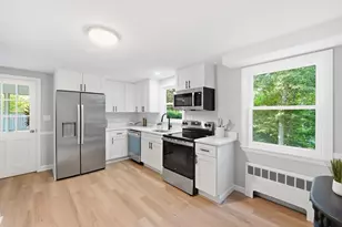 28 Mulberry Ln, Ashland, MA 01721 - Photo 9