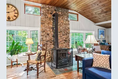 360 Wood St, Hopkinton, MA 01748 - Photo 7