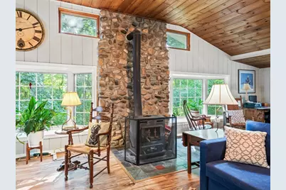 360 Wood St, Hopkinton, MA 01748 - Photo 7