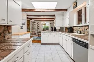 360 Wood St, Hopkinton, MA 01748 - Photo 9