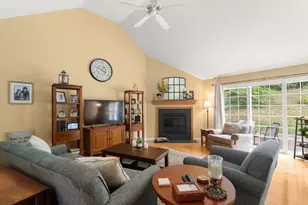 75 Hillcrest Cir, Westfield, MA 01085 - Photo 7