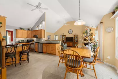 75 Hillcrest Circle, Westfield, MA 01085 - Photo 9