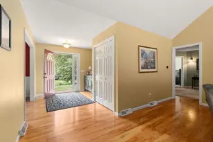 75 Hillcrest Cir, Westfield, MA 01085 - Photo 5