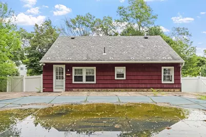 225 Golden Hill Ave, Haverhill, MA 01830 - Photo 3