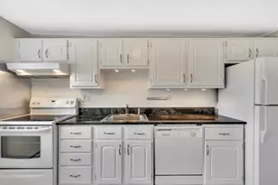 43 Colborne Rd, Boston, MA 02135 - Photo 7