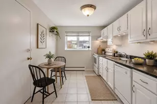 43 Colborne Rd, Boston, MA 02135 - Photo 5
