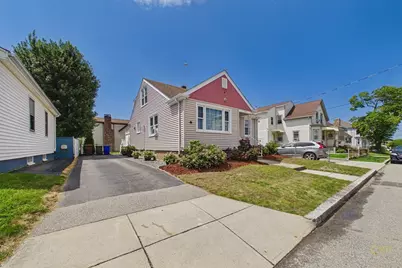 261 Ames St, Fall River, MA 02721 - Photo 3