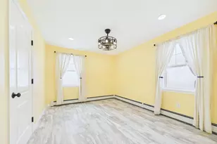 261 Ames St, Fall River, MA 02721 - Photo 17