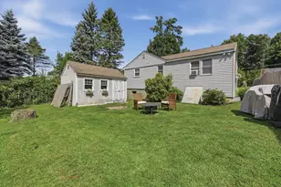 68 Hilltop Rd, Dracut, MA 01826 - Photo 25