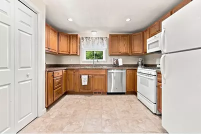 68 Hilltop Road, Dracut, MA 01826 - Photo 13