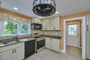 77 Prentice St, Waltham, MA 02451 - Photo 7