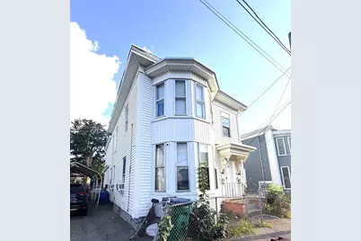 61 Pond St, Lowell, MA 01852 - Photo 5