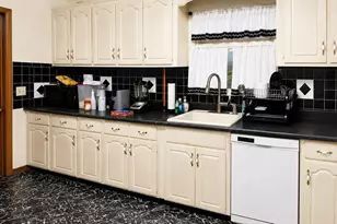 141 Lester Rd, Brockton, MA 02302 - Photo 5