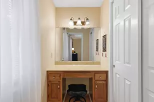 18 Mansion Woods Dr, Agawam, MA 01001 - Photo 23