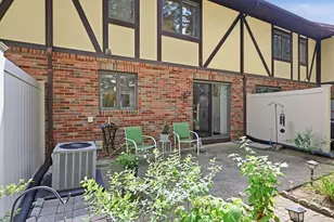 18 Mansion Woods Dr, Agawam, MA 01001 - Photo 29