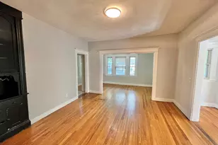 227 Winchester St, Brookline, MA 02446 - Photo 7