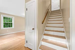 6 Smith St, Amherst, MA 01002 - Photo 17