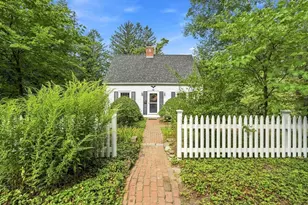 6 Smith St, Amherst, MA 01002 - Photo 3