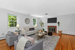 20 Village Cir, Lexington, MA 02420 - Photo 3