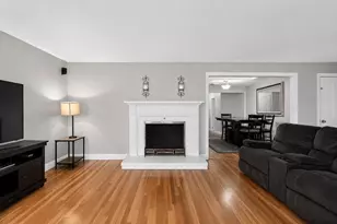 38 Dighton Ave, Taunton, MA 02780 - Photo 3