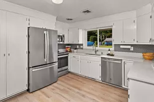 4 Nadine Rd, Framingham, MA 01701 - Photo 9