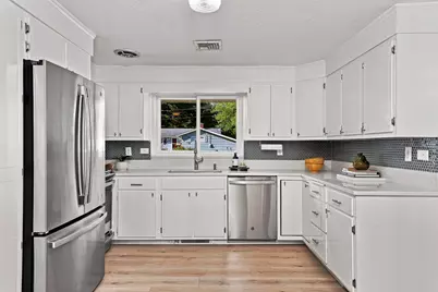 4 Nadine Road, Framingham, MA 01701 - Photo 7