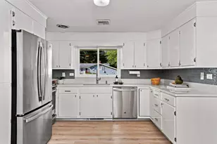 4 Nadine Rd, Framingham, MA 01701 - Photo 7