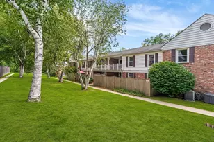 30 Halifax Ct, Springfield, MA 01108 - Photo 1