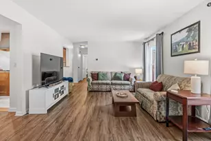 30 Halifax Ct, Springfield, MA 01108 - Photo 15