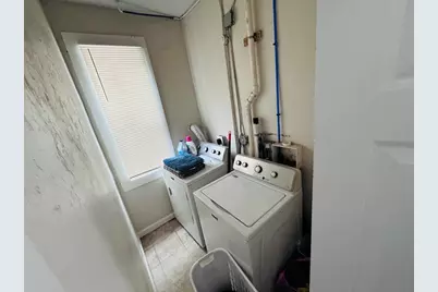 17 Winthrop St, Worcester, MA 01604 - Photo 9