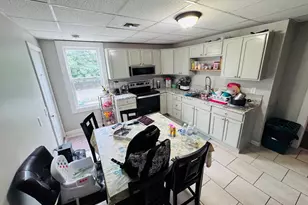 17 Winthrop St, Worcester, MA 01604 - Photo 23