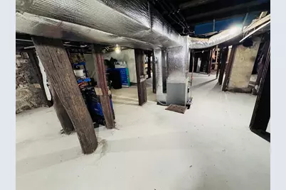 17 Winthrop St, Worcester, MA 01604 - Photo 37