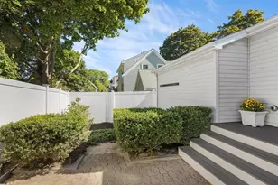 7 Puritan Rd, Danvers, MA 01923 - Photo 27