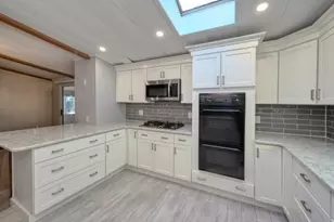 18 Birch St, Rockland, MA 02370 - Photo 7