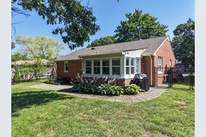 114 Fenway Dr, Springfield, MA 01119 - Photo 5