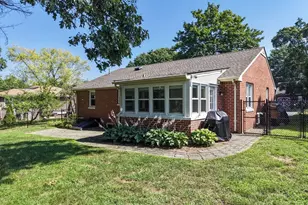 114 Fenway Dr, Springfield, MA 01119 - Photo 5