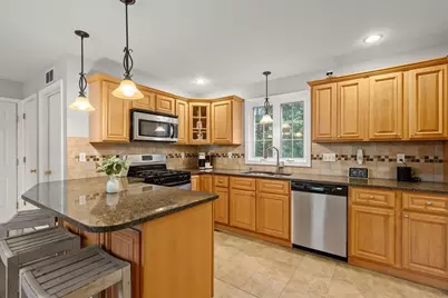 3 Joy Rd, New Bedford, MA 02740 - Photo 7