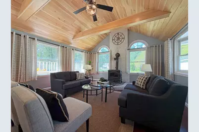 476 Pelham Rd, Dracut, MA 01826 - Photo 1