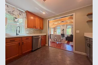 476 Pelham Rd, Dracut, MA 01826 - Photo 3