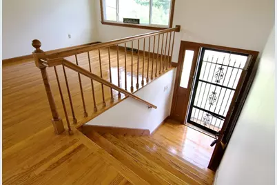 124 Mazarin, Springfield, MA 01151 - Photo 3