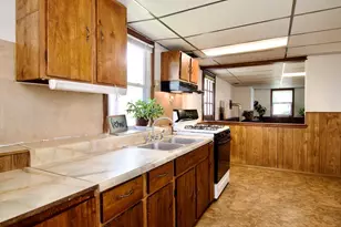 124 Mazarin, Springfield, MA 01151 - Photo 35