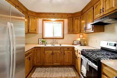 124 Mazarin, Springfield, MA 01151 - Photo 9