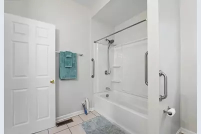 55 4th St #57, Lowell, MA 01850 - Photo 27